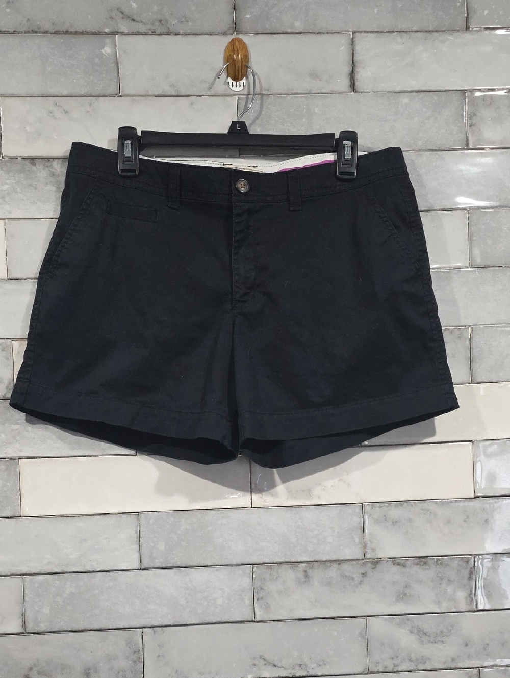Old Navy Black Cotton 5" Shorts with Front Pockets Size 10